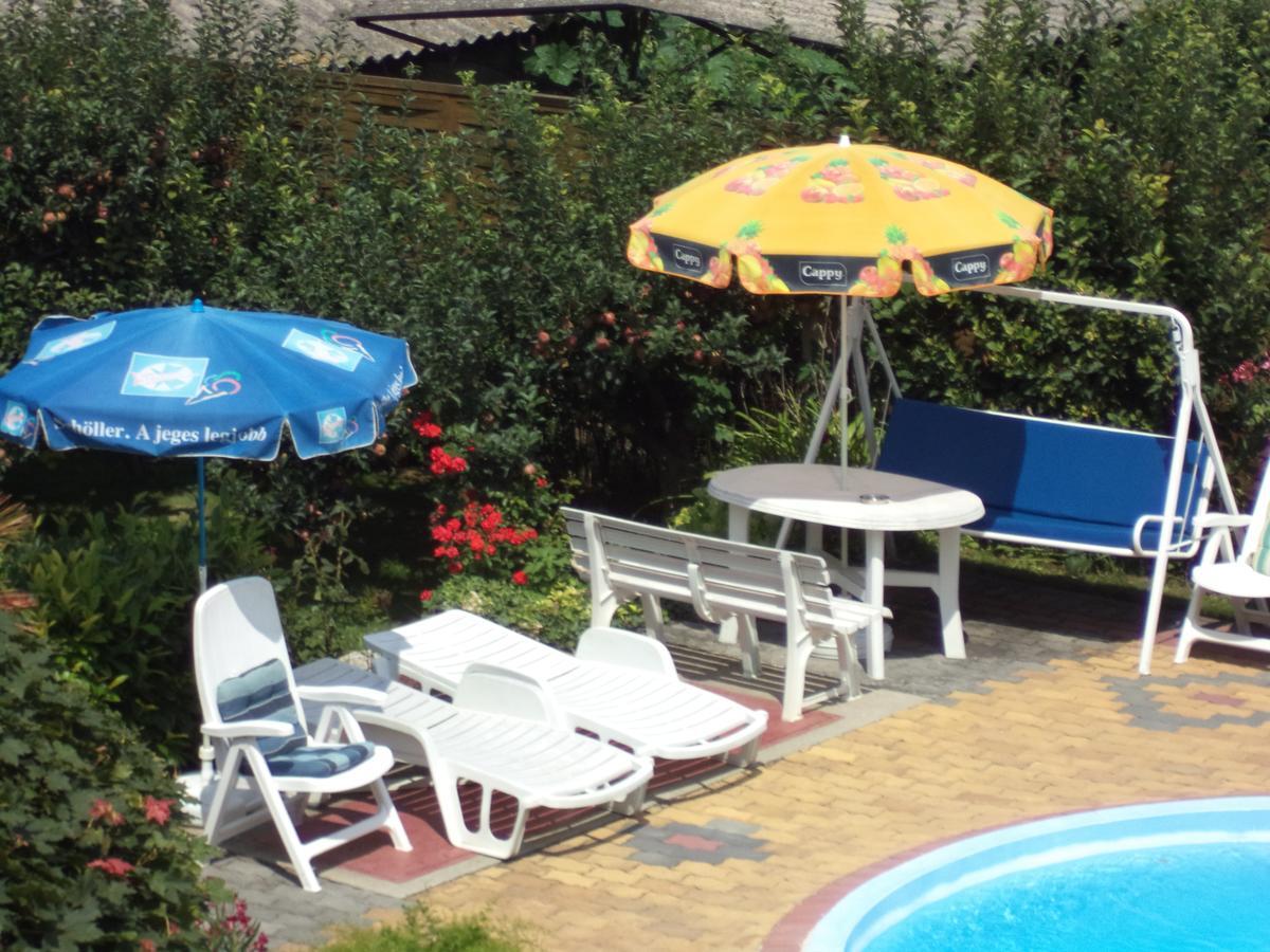Holp Panzio Hotel Balatonföldvár Buitenkant foto